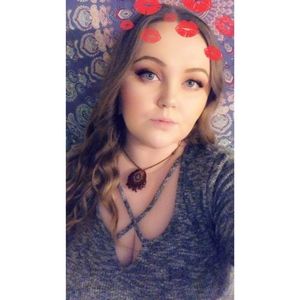 Meet your Posher, Annie